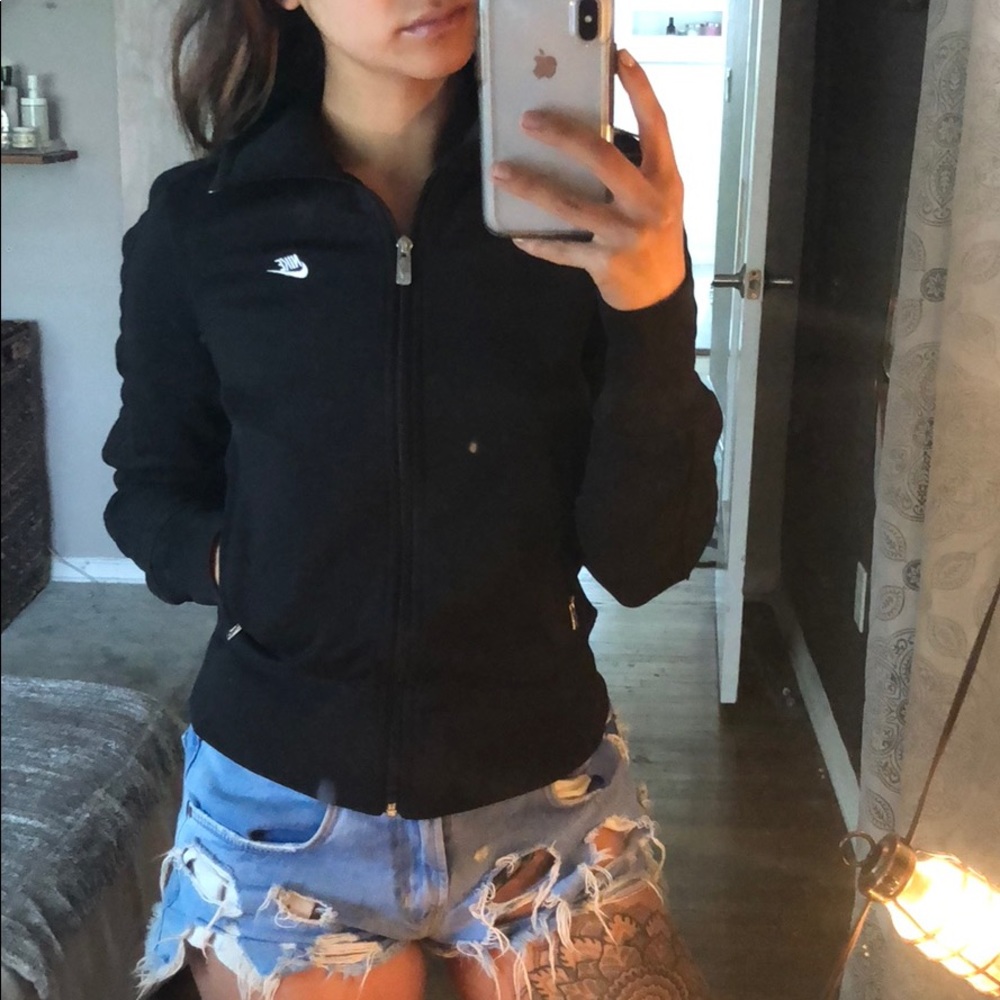 Black nike jacket
